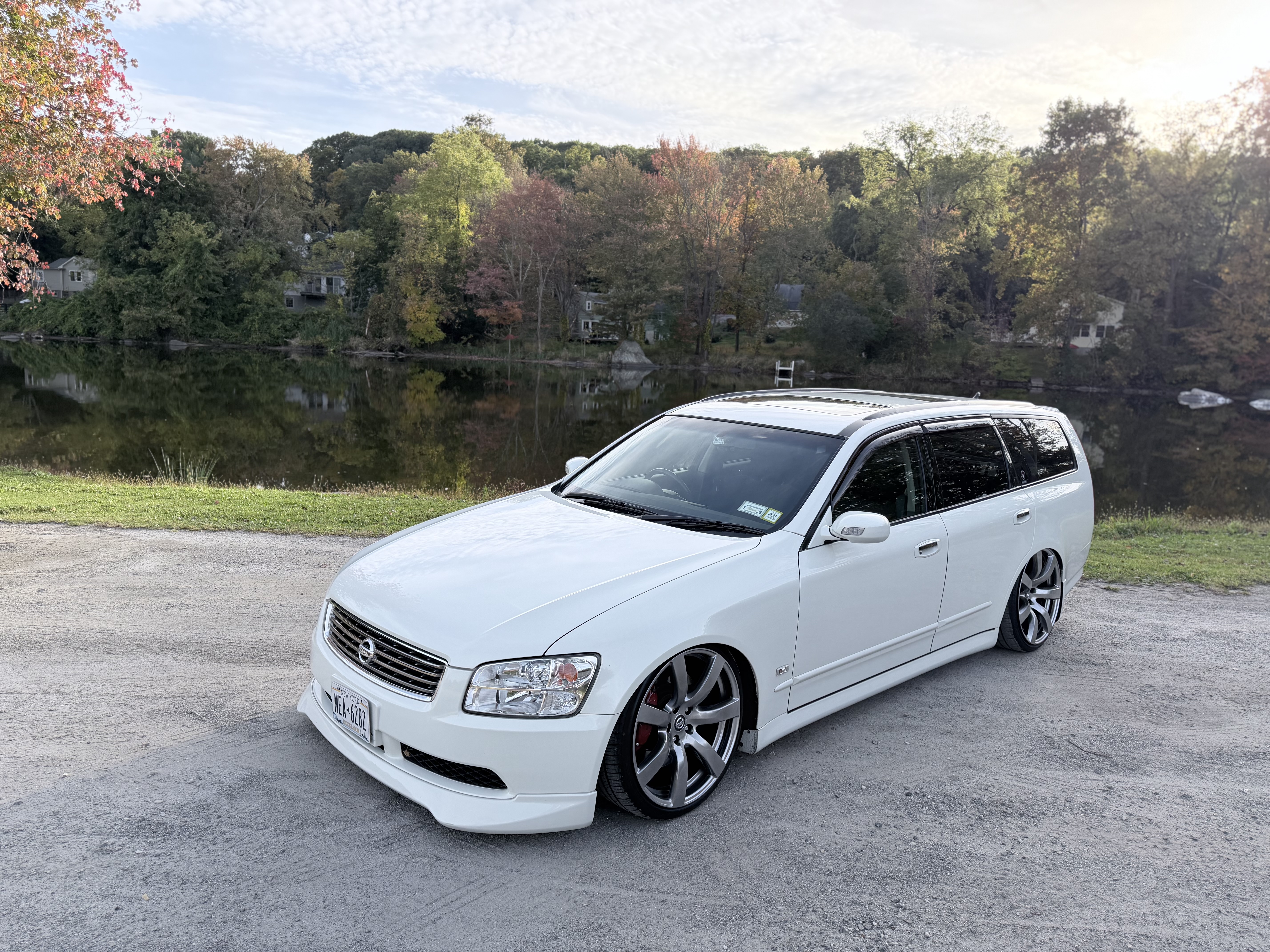 Nissan Stagea